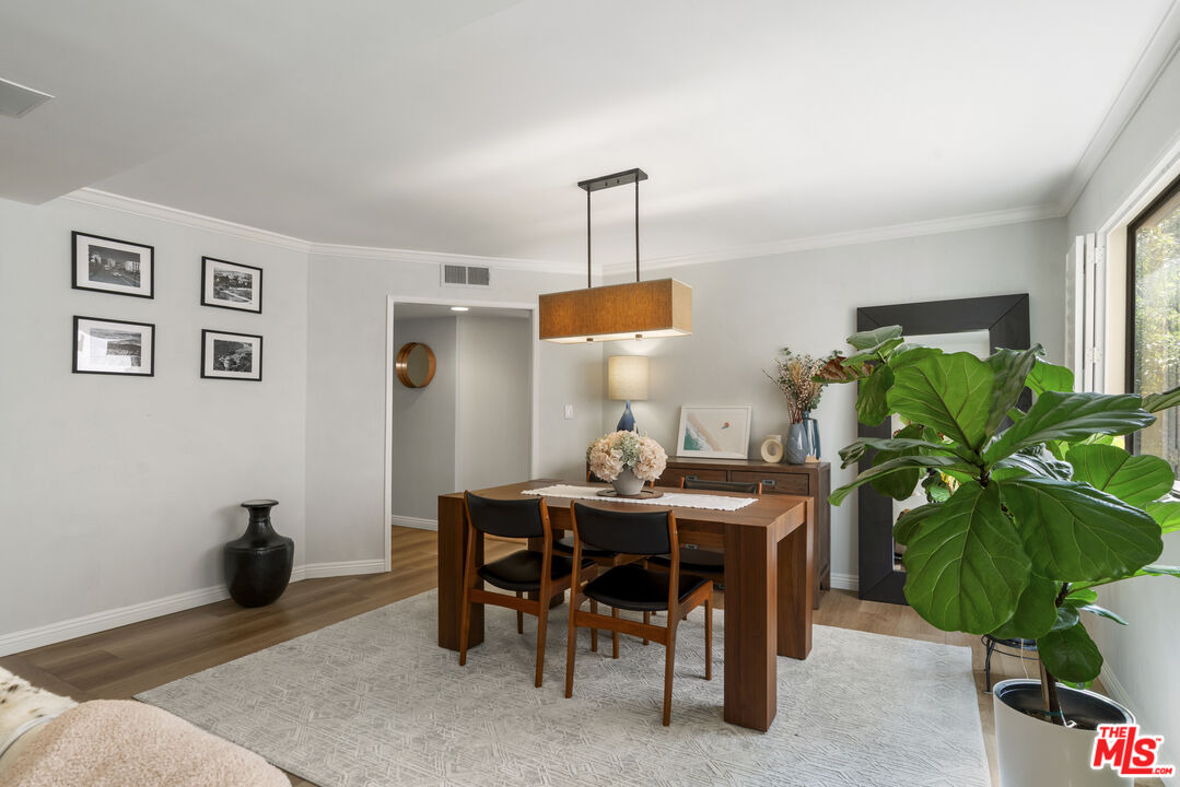 14560 Benefit Street, Unit 206 Sherman Oaks, CA 91403 - Photo 10 of 42