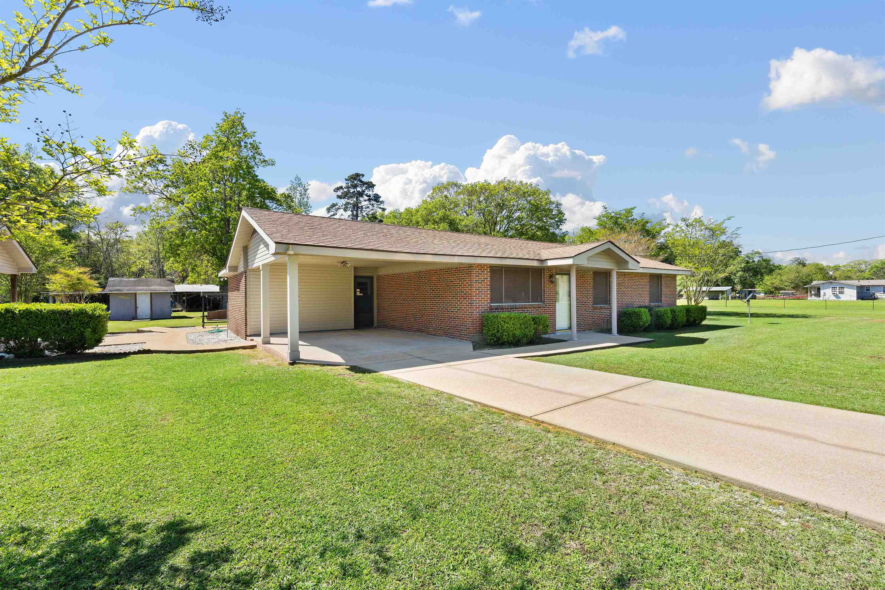 16210 Tolbert Road Bay Minette, AL 36507 - Photo 2 of 32