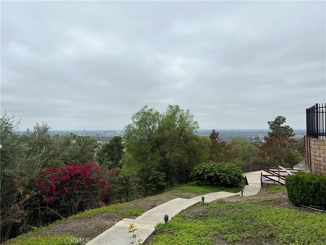 $1,035,000 | 4348 East Terra Vista Lane, Anaheim Hills, CA 92807
