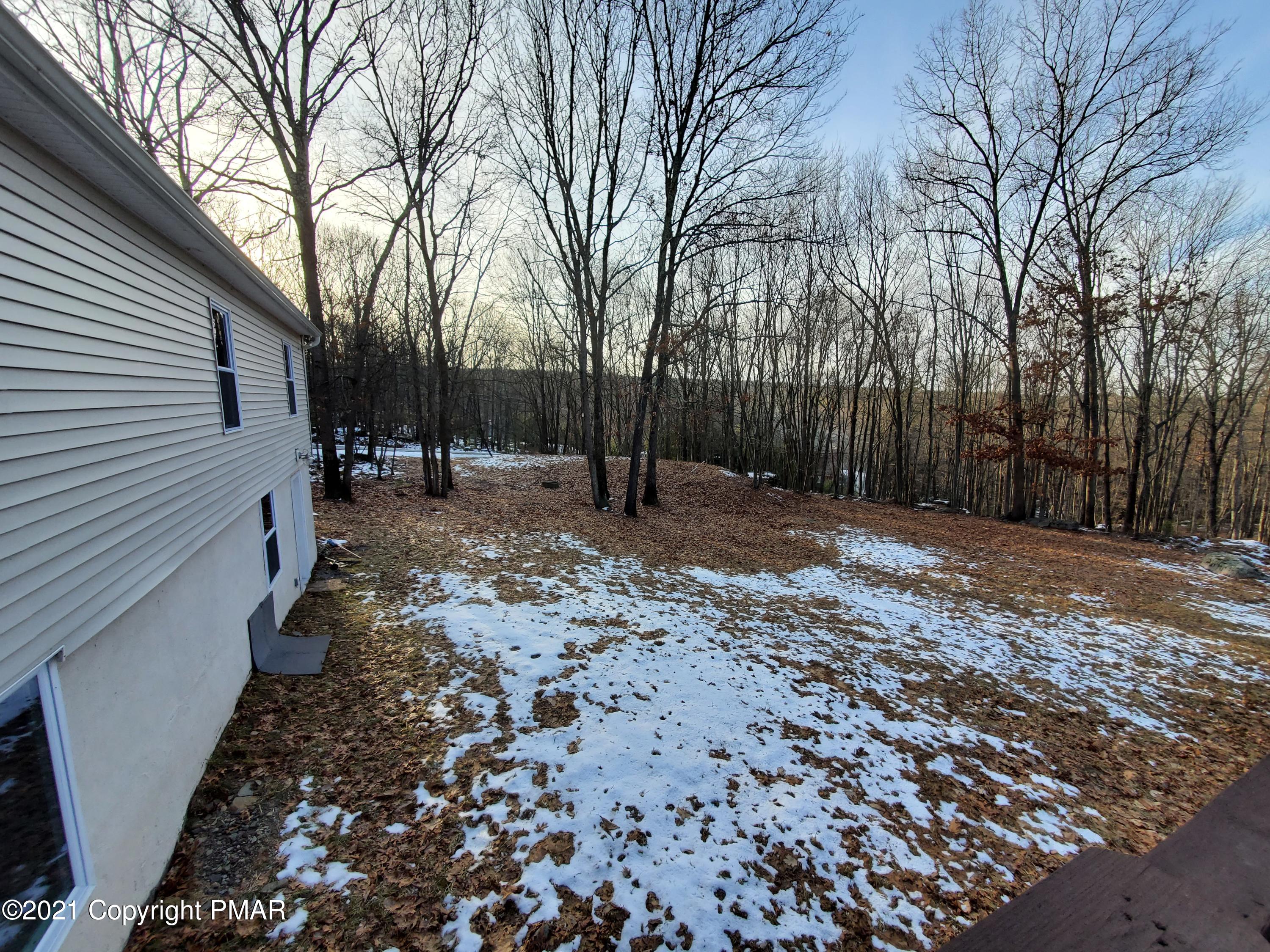 132 Mountain View Road Greeley, PA 18425 - Photo 31 of 33 Rear