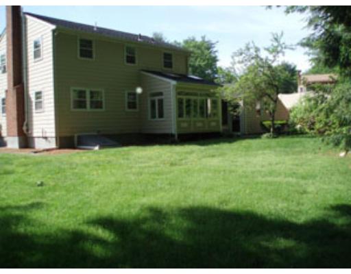 240 Fox Hill Road Burlington, MA 01803 - Photo 17 of 18 Gallery Image 17