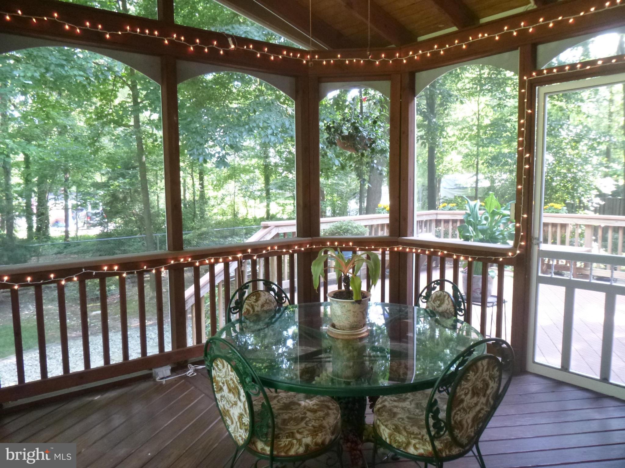 7214 Tanager Street Springfield, VA 22150 - Photo 22 of 30 Screen Porch