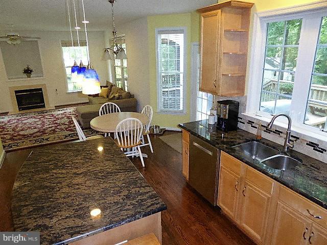 7214 Tanager Street Springfield, VA 22150 - Photo 6 of 30 Kitchen off Family room