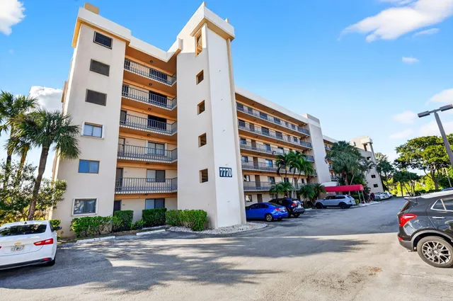 a car parked in front of a building