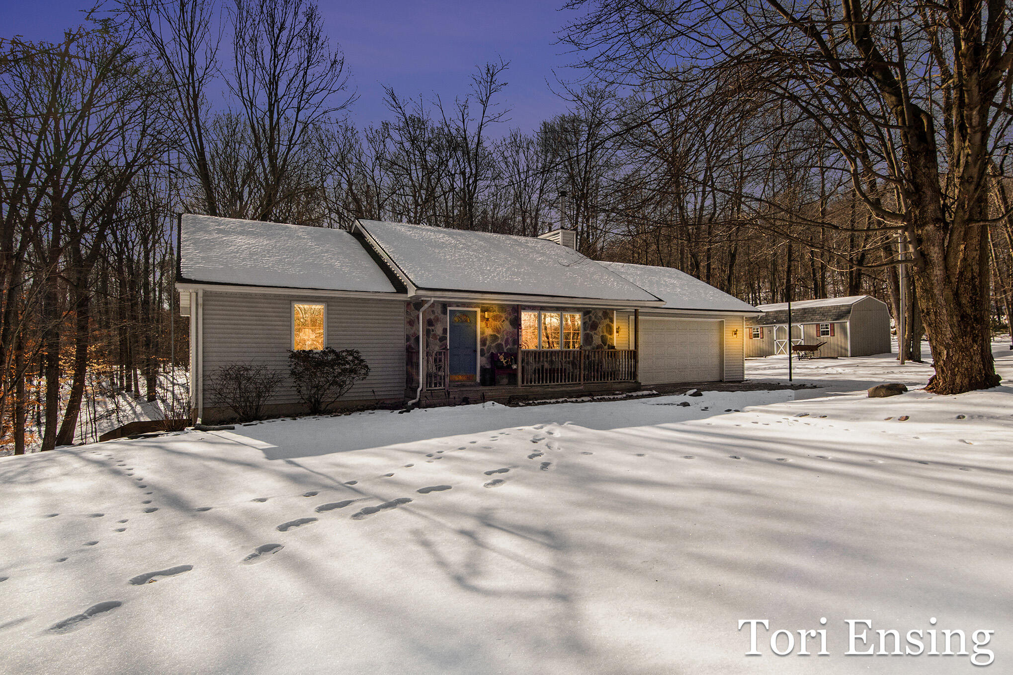 981 West Klees Road Stanton, MI 48888 - Photo 3 of 34 IMG_3652-twilight