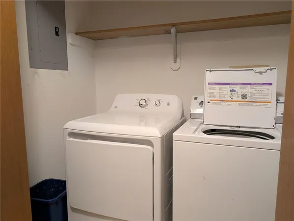 $230,000 | 1011 Bedford Drive, Warrensburg, MO 64093