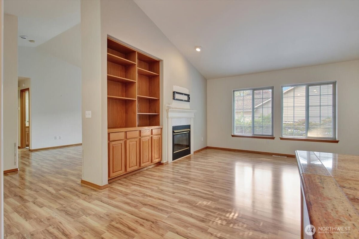 14114 Beverly Park Road, Unit A Edmonds, WA 98026 - Photo 15 of 37 Gallery Image 15