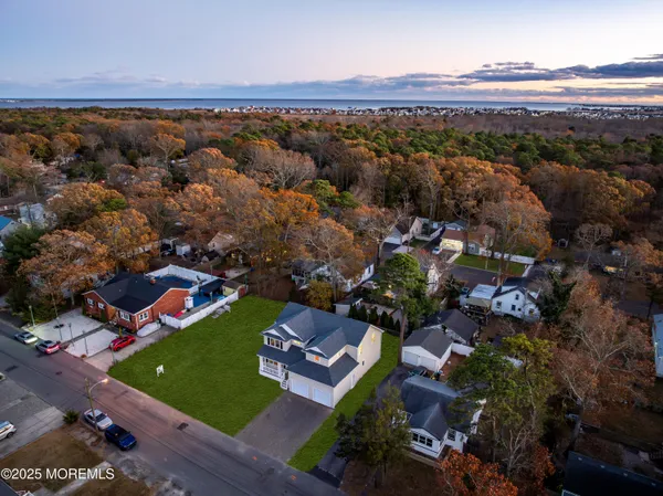 $845,000 | 318 East Cape May Avenue, Ocean Gate, NJ 08740