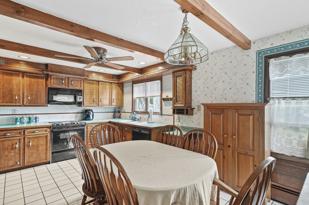 2 Montello Street Worcester, MA 01603 - Photo 3 of 41 Gallery Image 3