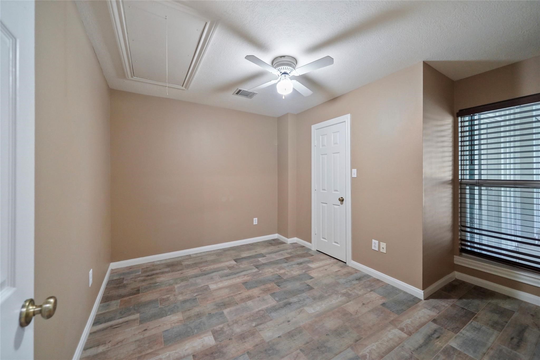 30720 Waller Spring Creek Road Waller, TX 77484 - Photo 14 of 22 View of the secondary bedroom.