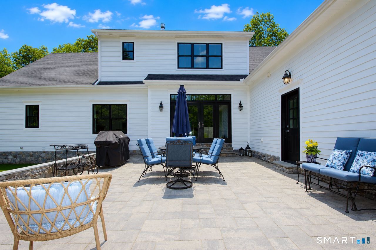 773 West Avon Road Avon, CT 06001 - Photo 7 of 40