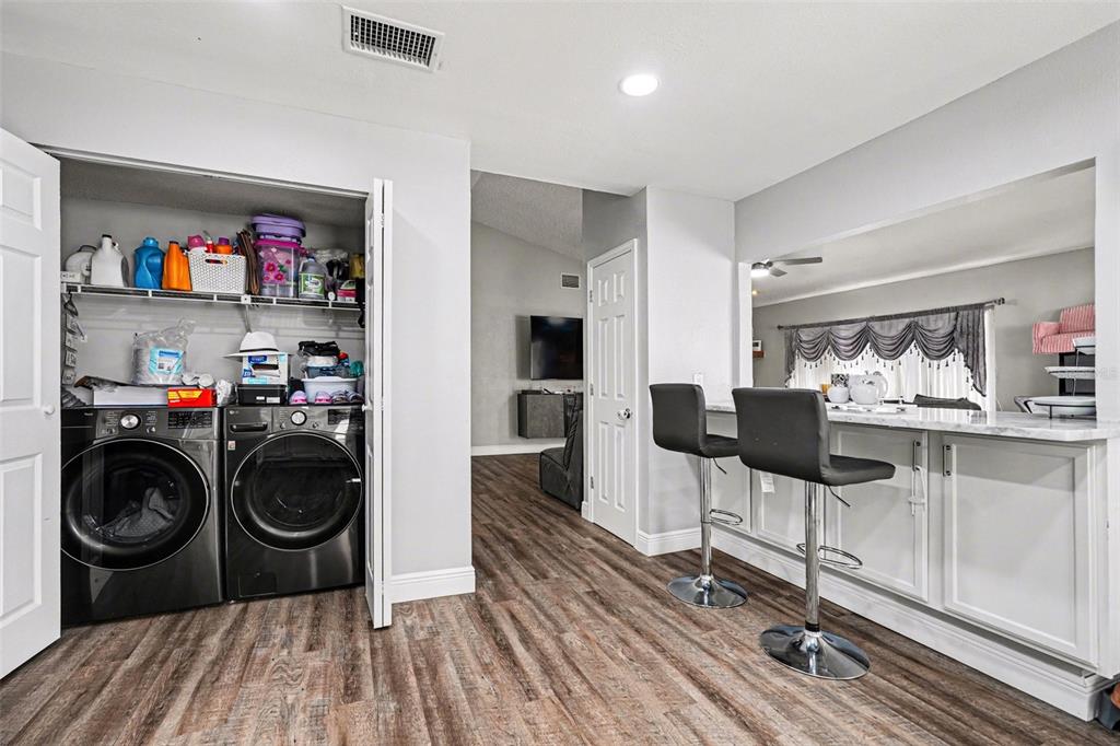 1710 Tallowtree Circle Valrico, FL 33594 - Photo 14 of 30