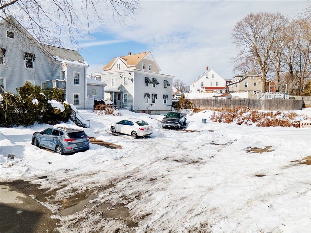 34 Jenckes Street Woonsocket, RI 02895 - Photo 5 of 13