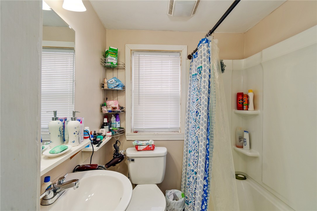 34 Jenckes Street Woonsocket, RI 02895 - Photo 7 of 13