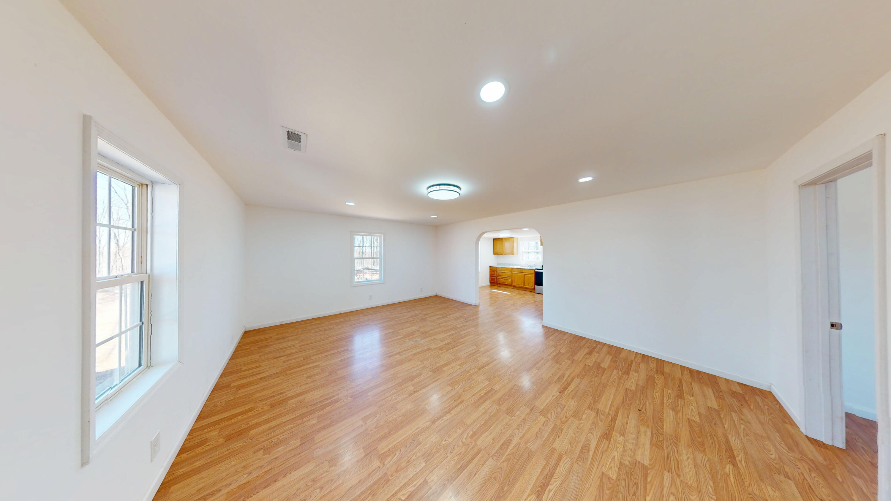 2837 Ogden Road Dayton, TN 37321 - Photo 6 of 29 2-Living Room 1.5