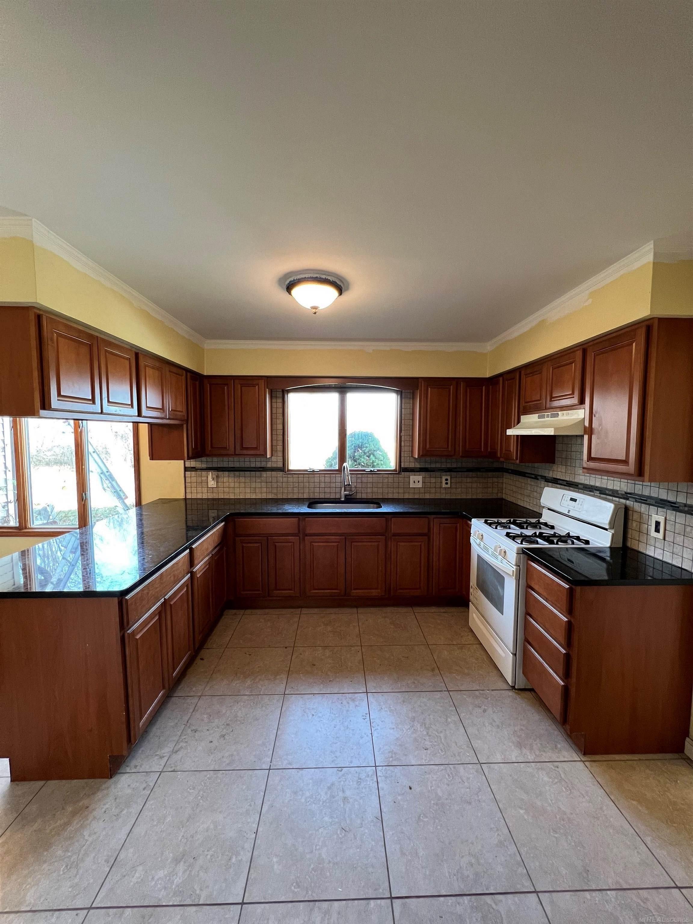 9190 Springborn Road Casco, MI 48064 - Photo 7 of 26