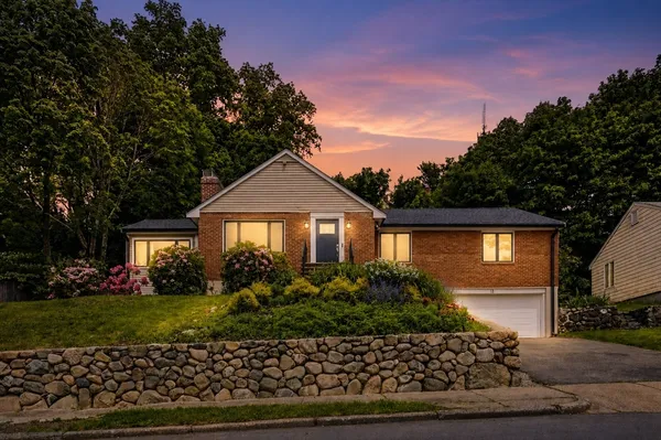 $1,525,000 | 18 Travis Drive, Newton, MA 02467