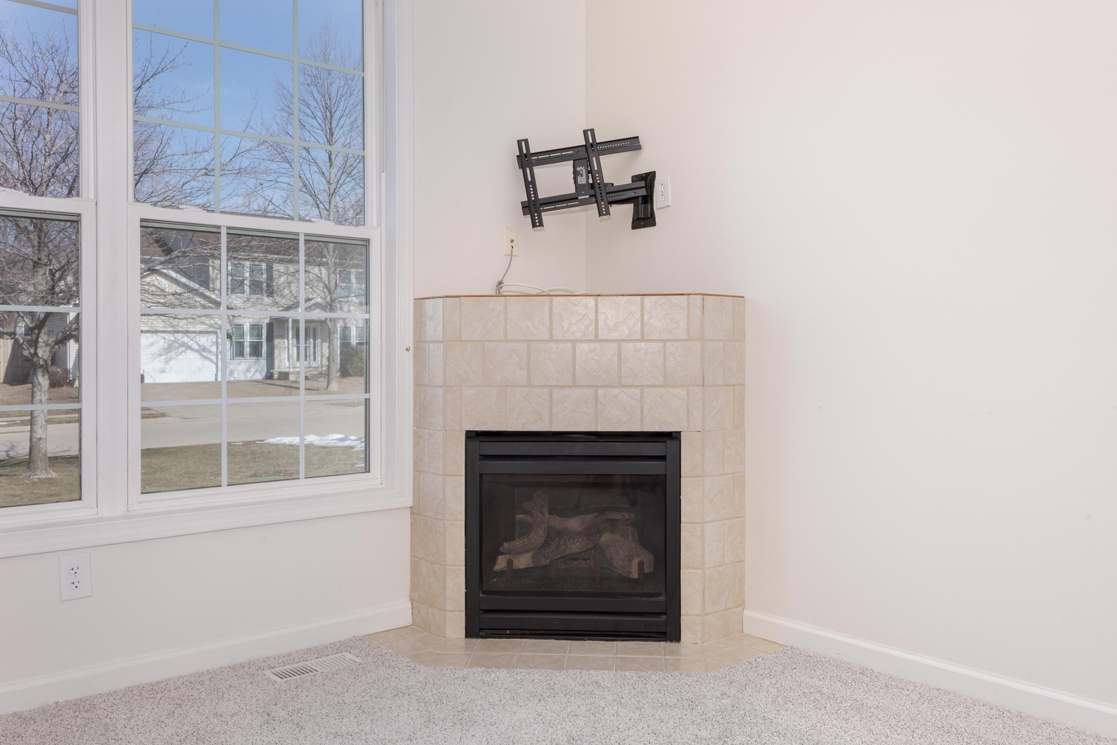 1015 Sawgrass Drive Normal, IL 61761 - Photo 21 of 60