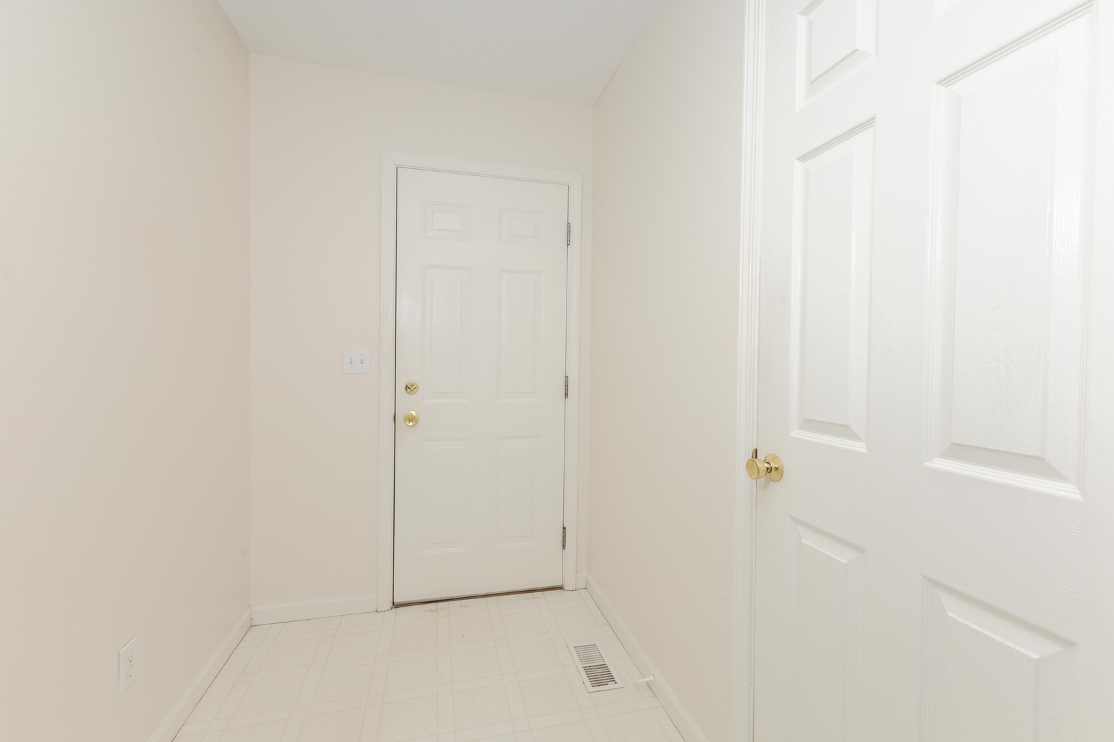 1015 Sawgrass Drive Normal, IL 61761 - Photo 47 of 60