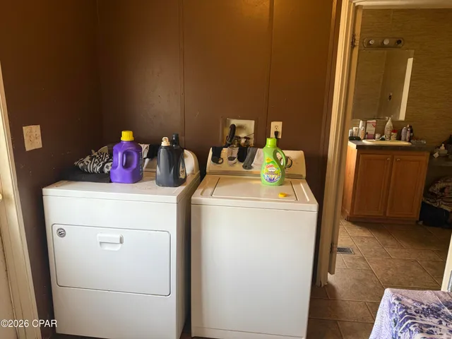 $104,900 | 7868 Home Front Road, Sneads, FL 32460