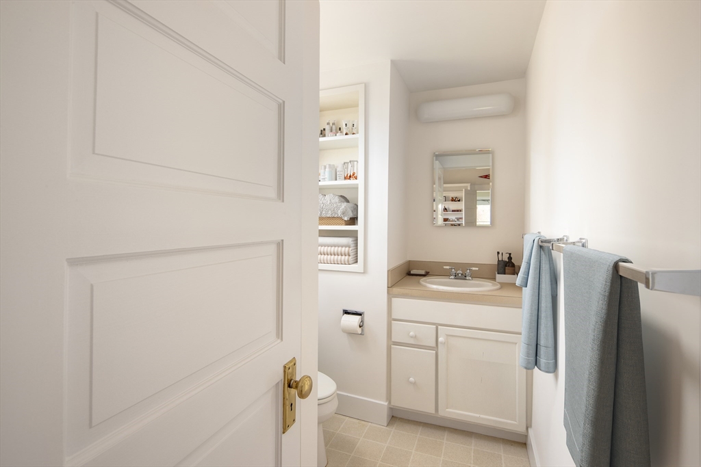 329 Front Street Marion, MA 02738 - Photo 28 of 42