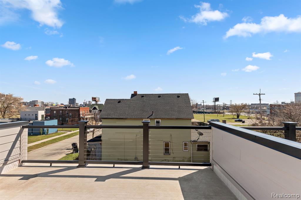 1807 Perry, Unit 10 Detroit, MI 48216 - Photo 32 of 38 Gallery Image 32