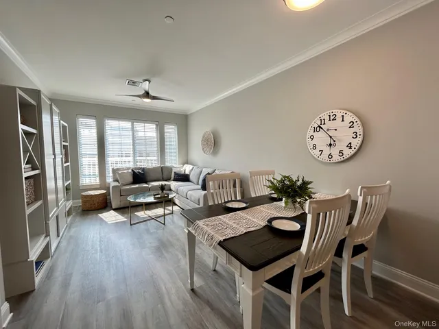 $2,995 | 75 East Hoffman Avenue, Unit 1086, Lindenhurst, NY 11757