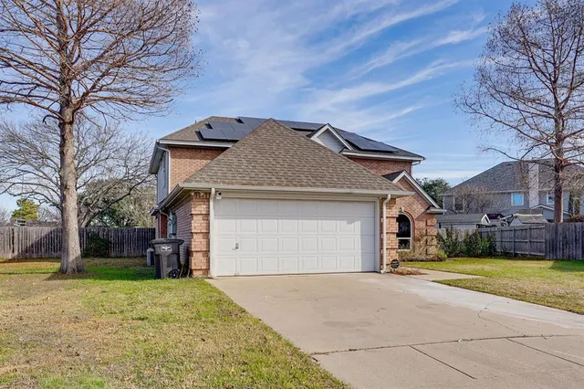 $2,500 | 3916 Blue Pond Circle, Fort Worth, TX 76123