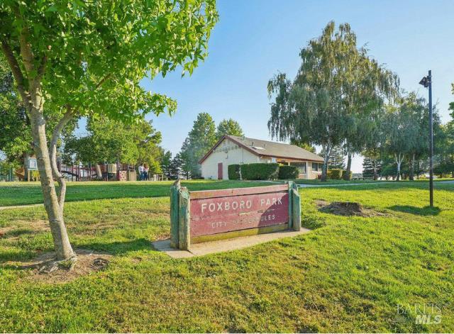 810 Dover Hercules, CA 94547 - Photo 4 of 7