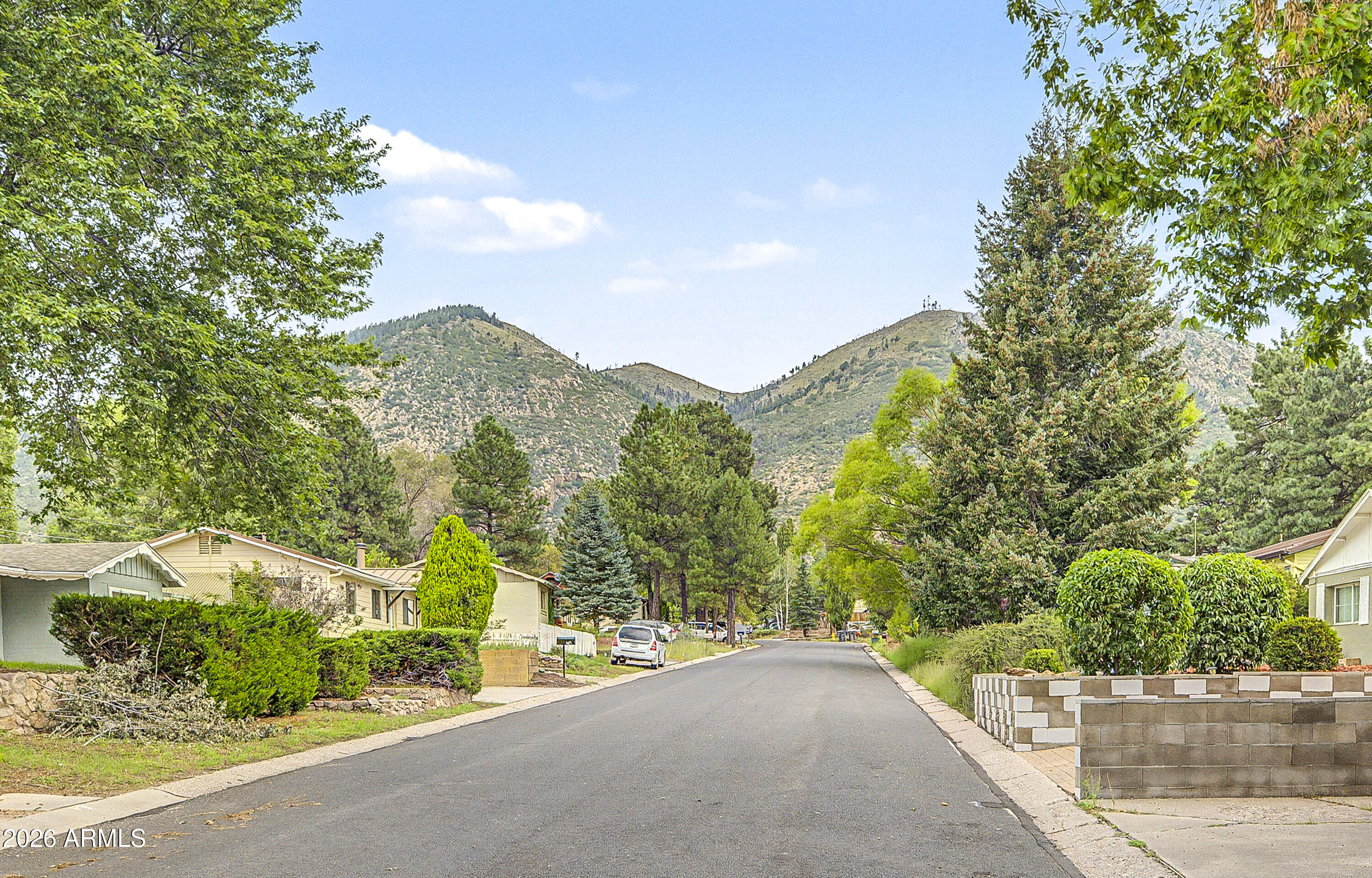3207 North Manor Road Flagstaff, AZ 86004 - Photo 5 of 31 3207 N Manor Rd
