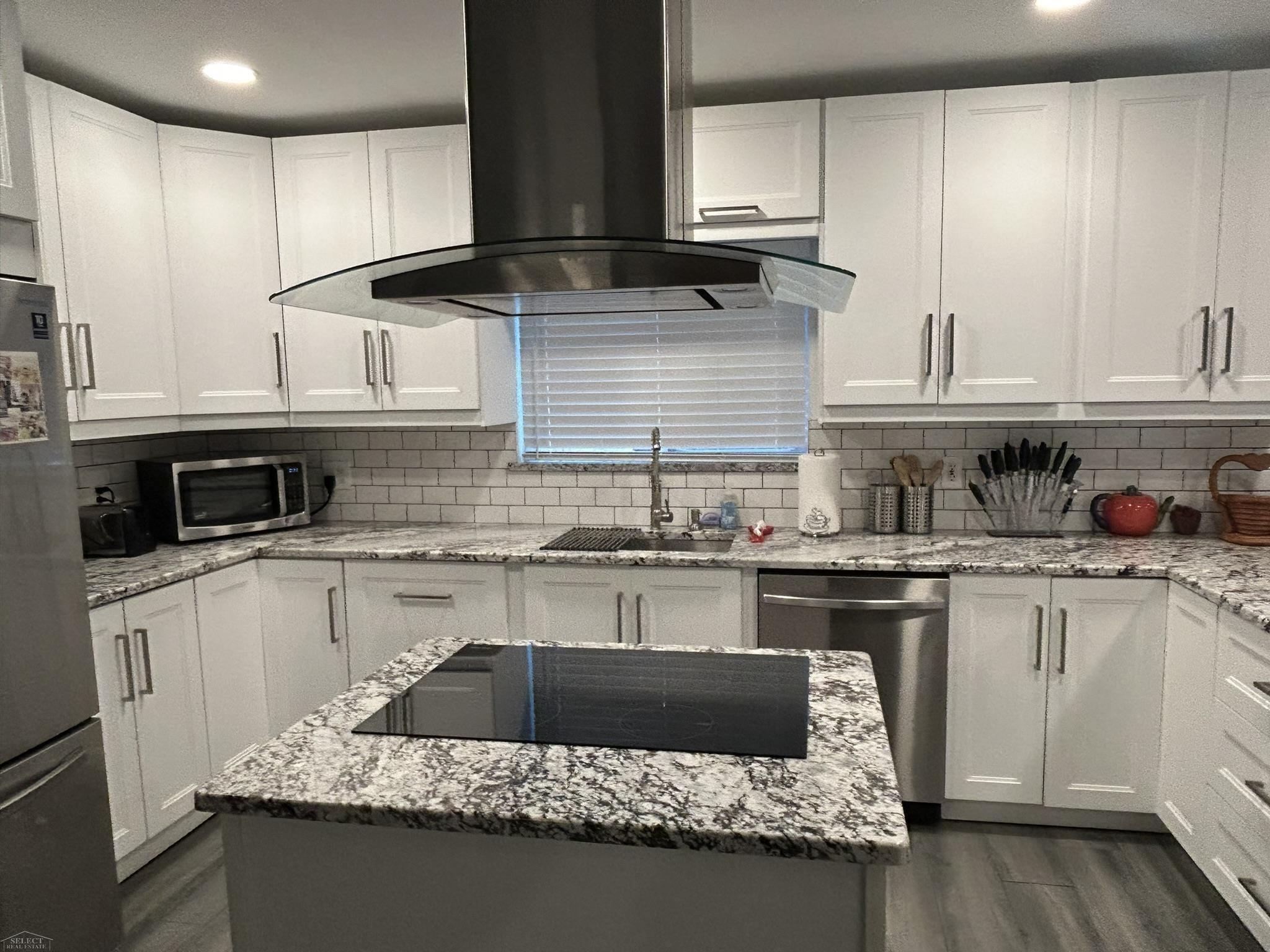2720 East Maple Road Troy, MI 48083 - Photo 17 of 60