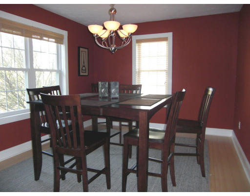 8 Temi Road Chelmsford, MA 01824 - Photo 3 of 13
