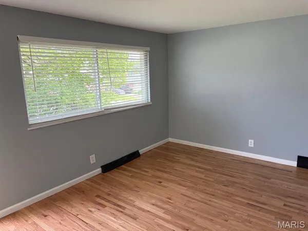 $1,350 | 2413 Chesstal Street, St. Charles, MO 63301