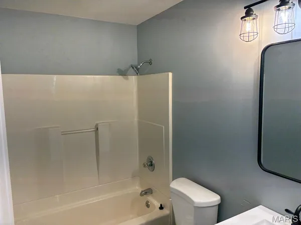 $1,350 | 2413 Chesstal Street, St. Charles, MO 63301