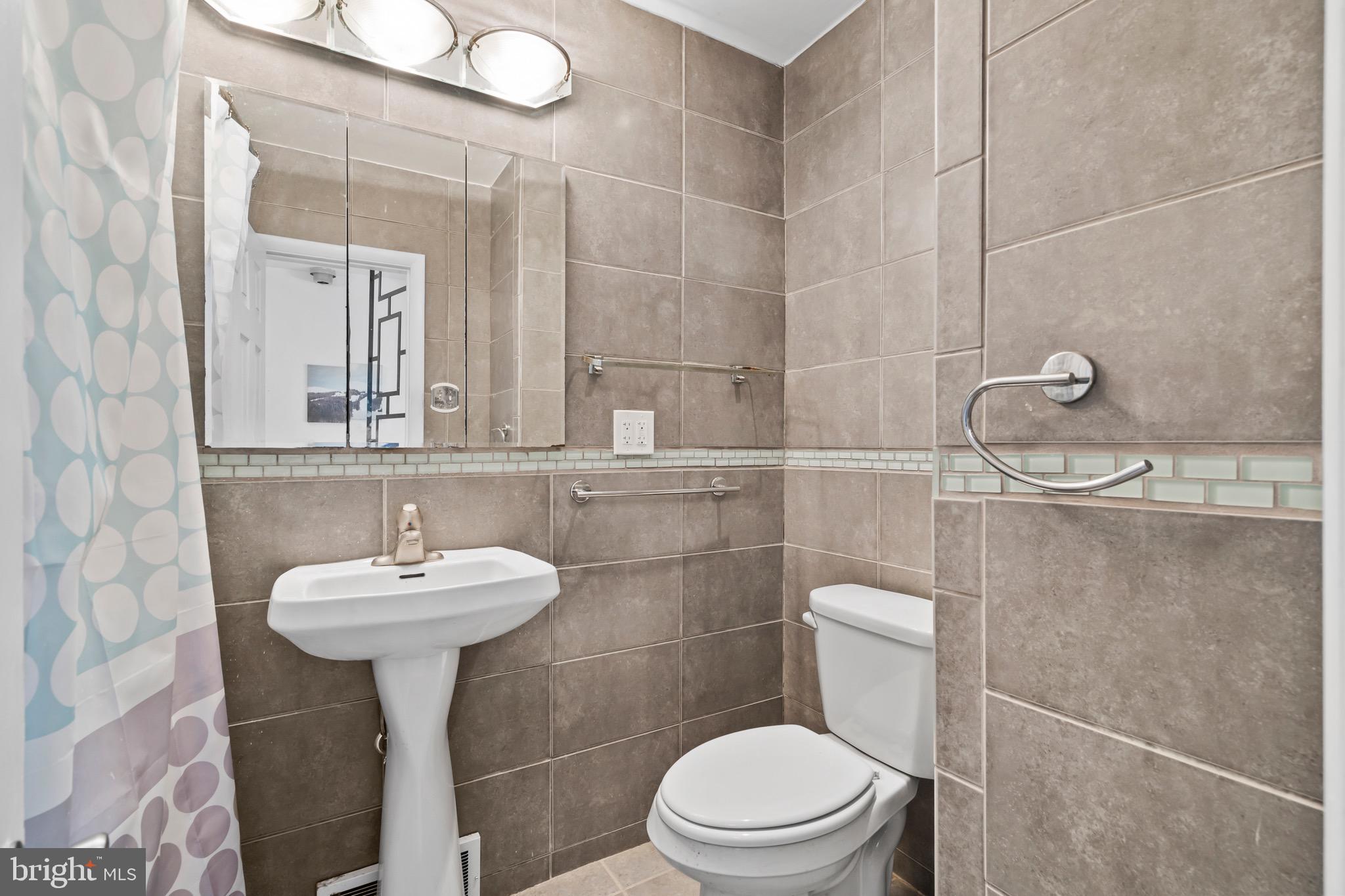 450 Foster Drive Springfield, PA 19064 - Photo 16 of 34