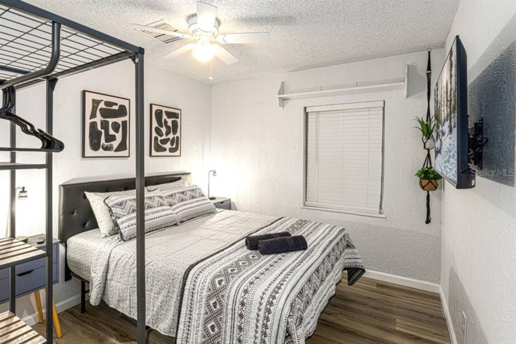 1214 North Pine Hills Road Orlando, FL 32808 - Photo 18 of 36