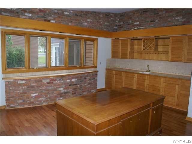7132 Taylor Road Boston, NY 14075 - Photo 14 of 15 Office/Den/Workspace/Library