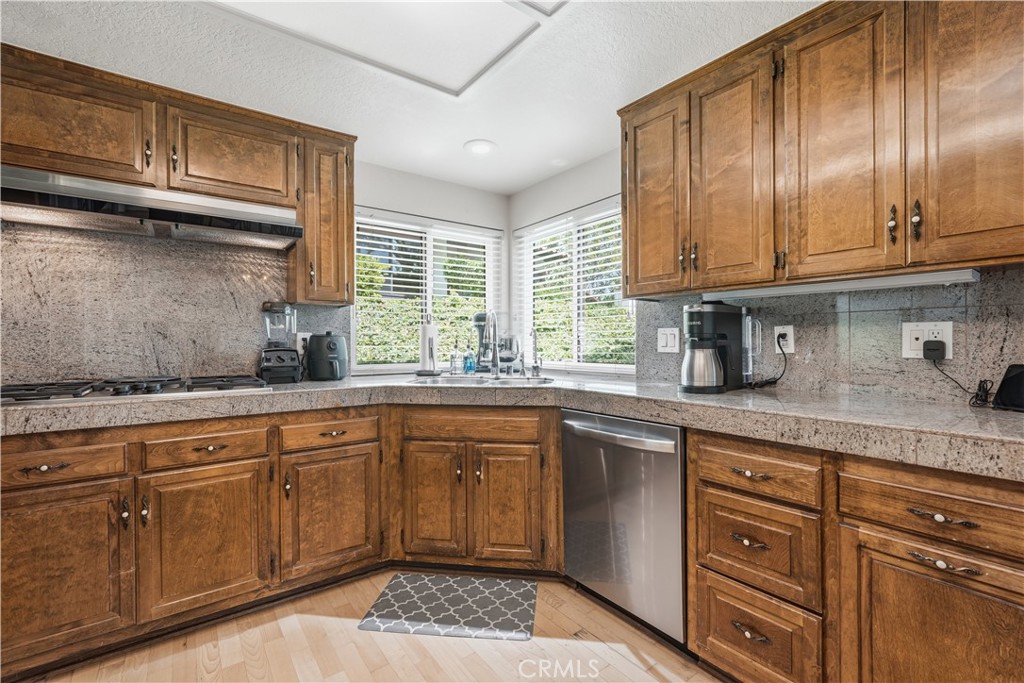 6257 Riviera Circle Long Beach, CA 90815 - Photo 12 of 55