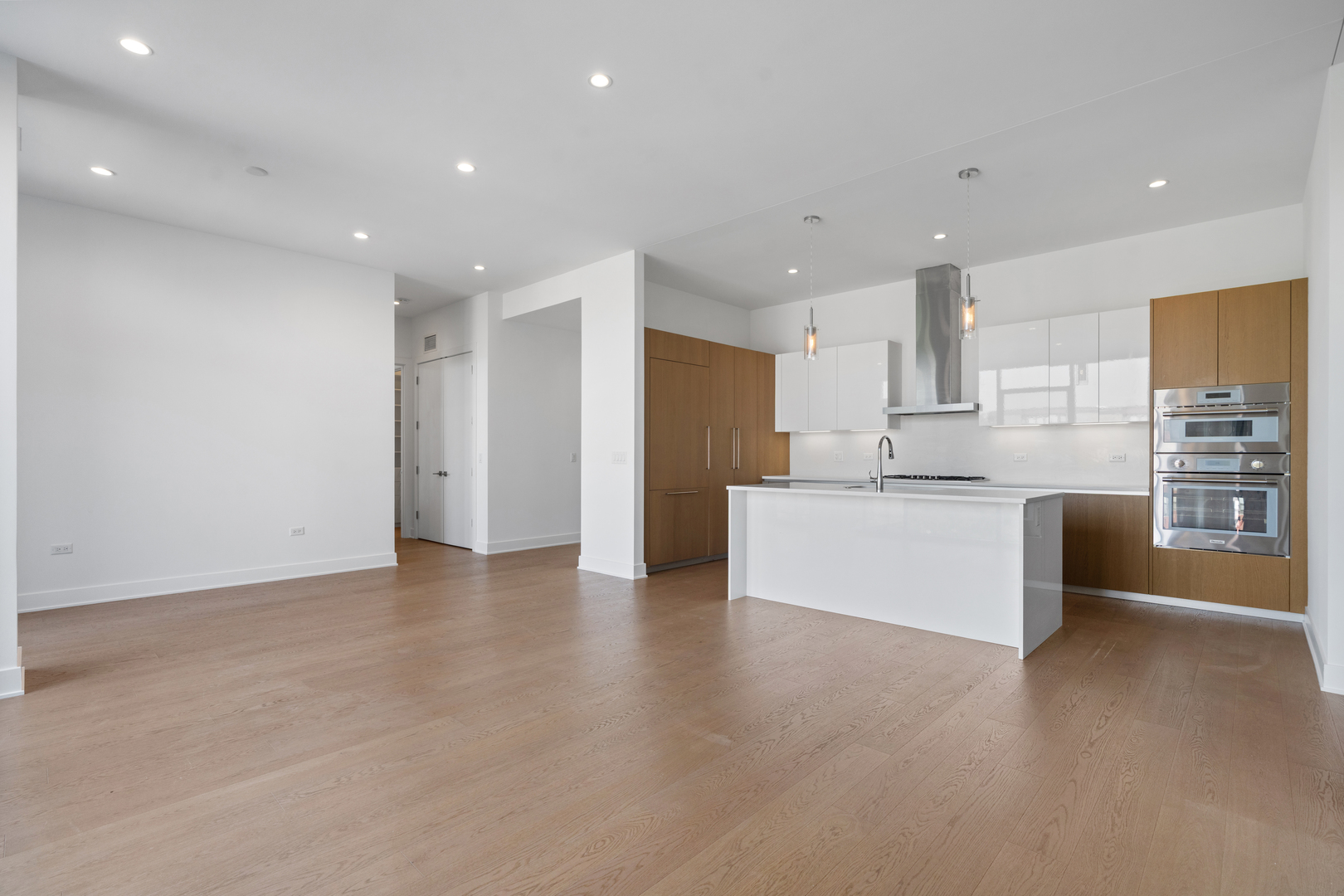 6 North Bishop Street, Unit 406 Chicago, IL 60607 - Photo 6 of 34