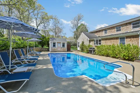 $2,775,000 | 15 21st Street North, Edgartown, MA 02539