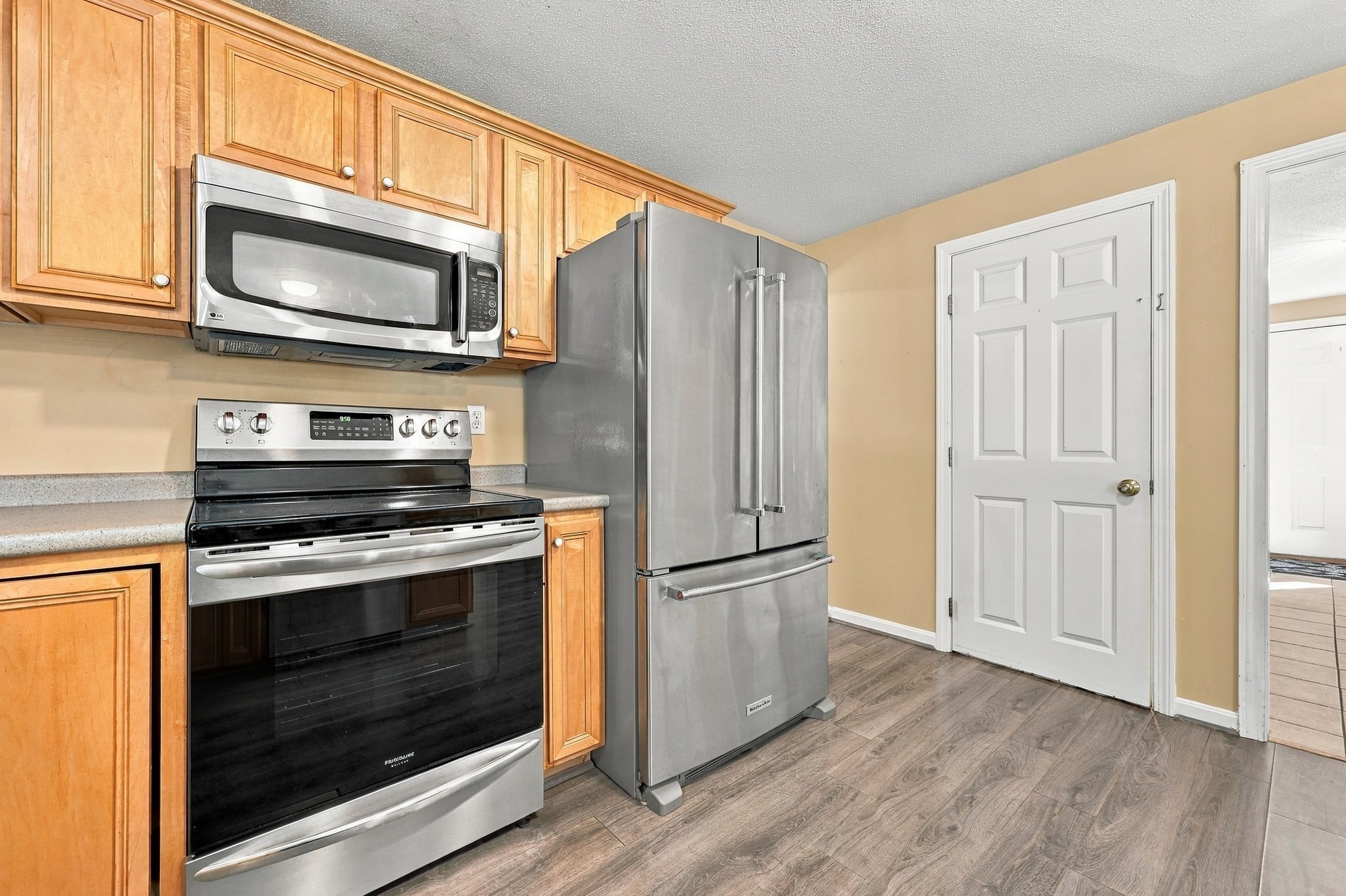 16 Lancaster Road Clinton, MA 01510 - Photo 12 of 41 Gallery Image 12
