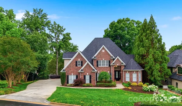 $2,149,000 | 151 43rd Ave Drive Northwest, Hickory, NC 28601