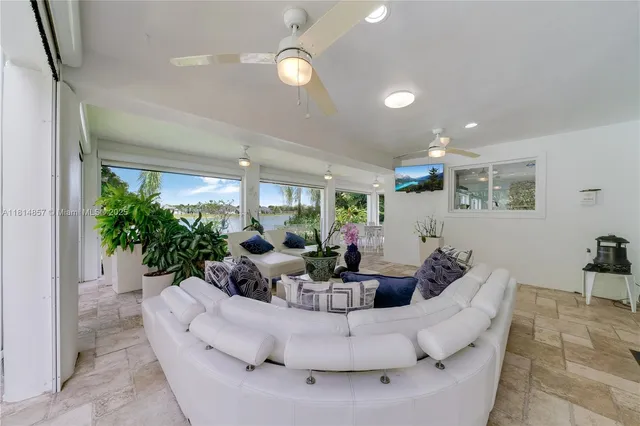 $1,800,000 | 6681 Southwest 155th Avenue, Miami, FL 33193