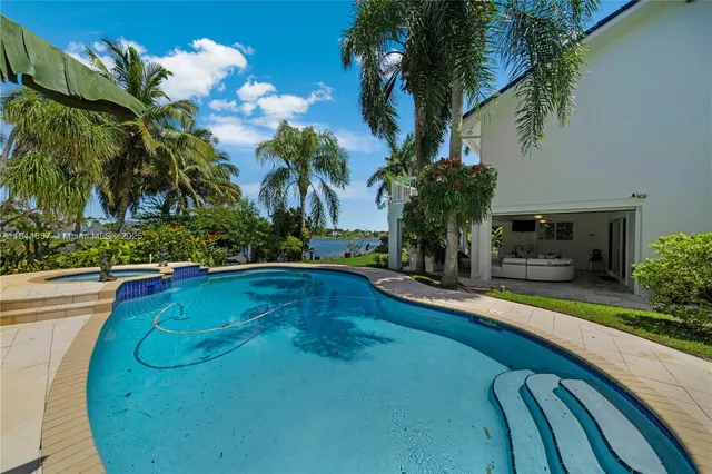 $1,800,000 | 6681 Southwest 155th Avenue, Miami, FL 33193