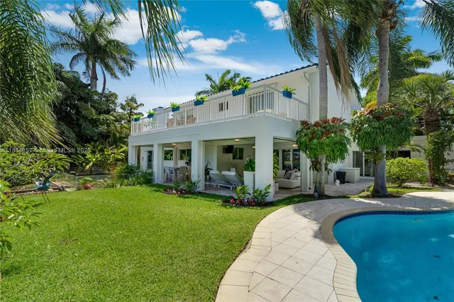 $1,800,000 | 6681 Southwest 155th Avenue, Miami, FL 33193
