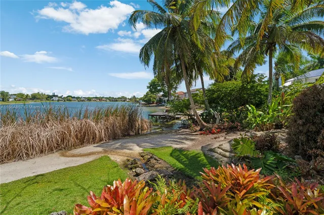 $1,800,000 | 6681 Southwest 155th Avenue, Miami, FL 33193