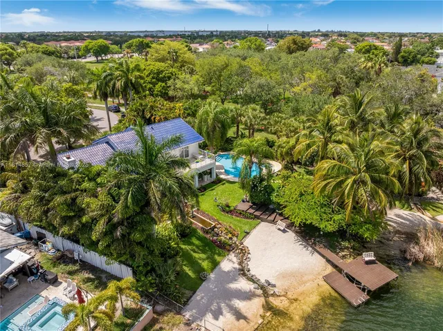 $1,800,000 | 6681 Southwest 155th Avenue, Miami, FL 33193