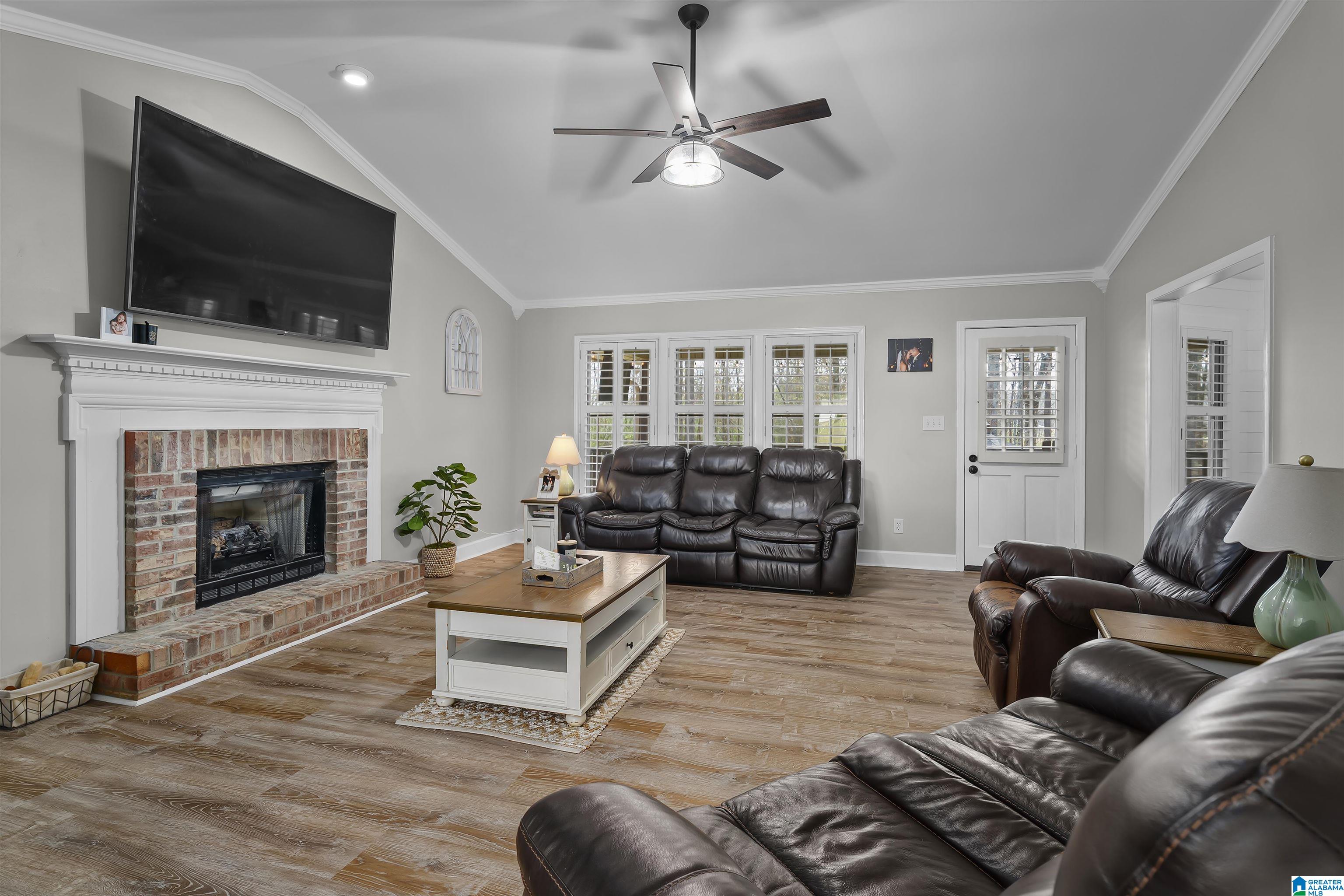 424 MATTHEW Drive Jasper, AL 35503 - Photo 5 of 27