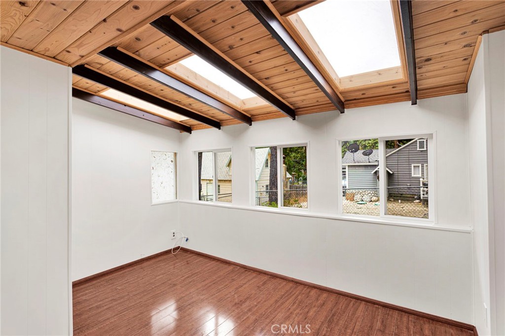 1725 Linnet Road Wrightwood, CA 92397 - Photo 19 of 43