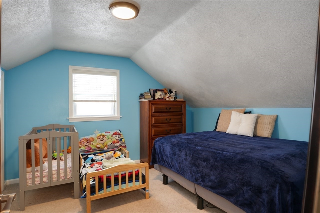 12 Pine Street Rehoboth, MA 02769 - Photo 19 of 35